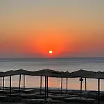 Apartamento Rodhea Stegna