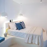 Rodhea Apartamento Stegna