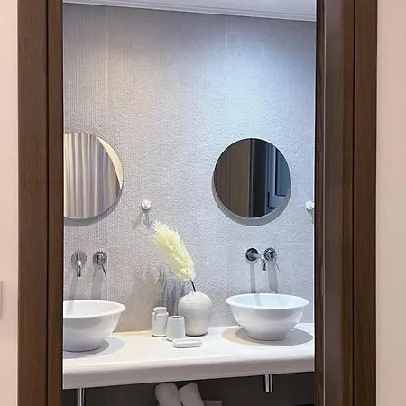 Апартаменты Rodhea